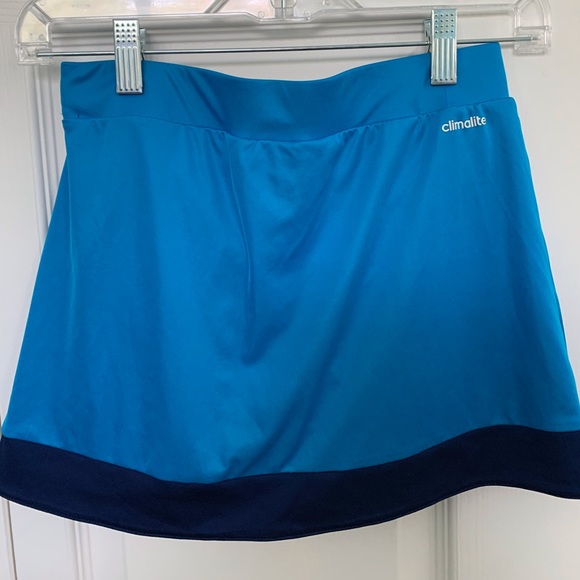 ADIDAS blue tennis skort - Picture 2 of 3